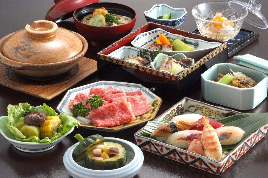 Một bữa ăn thịnh soạn được phục vụ theo phong cách kaiseki ryori (Ảnh: Internet).