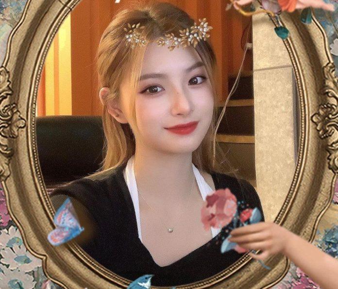 Từng đứng hạng 1 trong cuộc bình chọn thí sinh đẹp nhất Produce 48, Yiren nổi lên như một hiện tượng nhan sắc. (Nguồn: Internet)