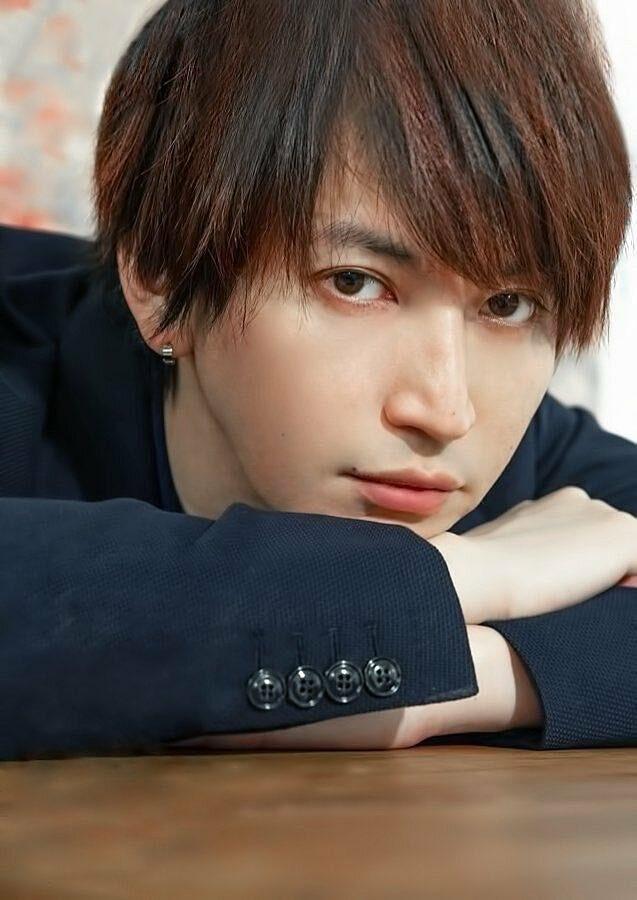 Okura Tadayoshi (Kanjani Eight) đứng hạng 18 với 67 phiếu bình chọn trong BXH những mỹ nam Nhật Bản sở hữu "khuôn mặt nước tương" (Shoyu-gao) chuẩn chính thống đẹp nhất. (Nguồn: Internet)