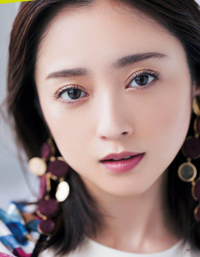 Nữ diễn viên Adachi Yumi (1m52) đứng hạng 5 với 479 phiếu bình chọn từ người hâm mộ trong danh sách những nàng “nấm lùn” xinh nhất Nhật Bản. (Nguồn: Internet)
