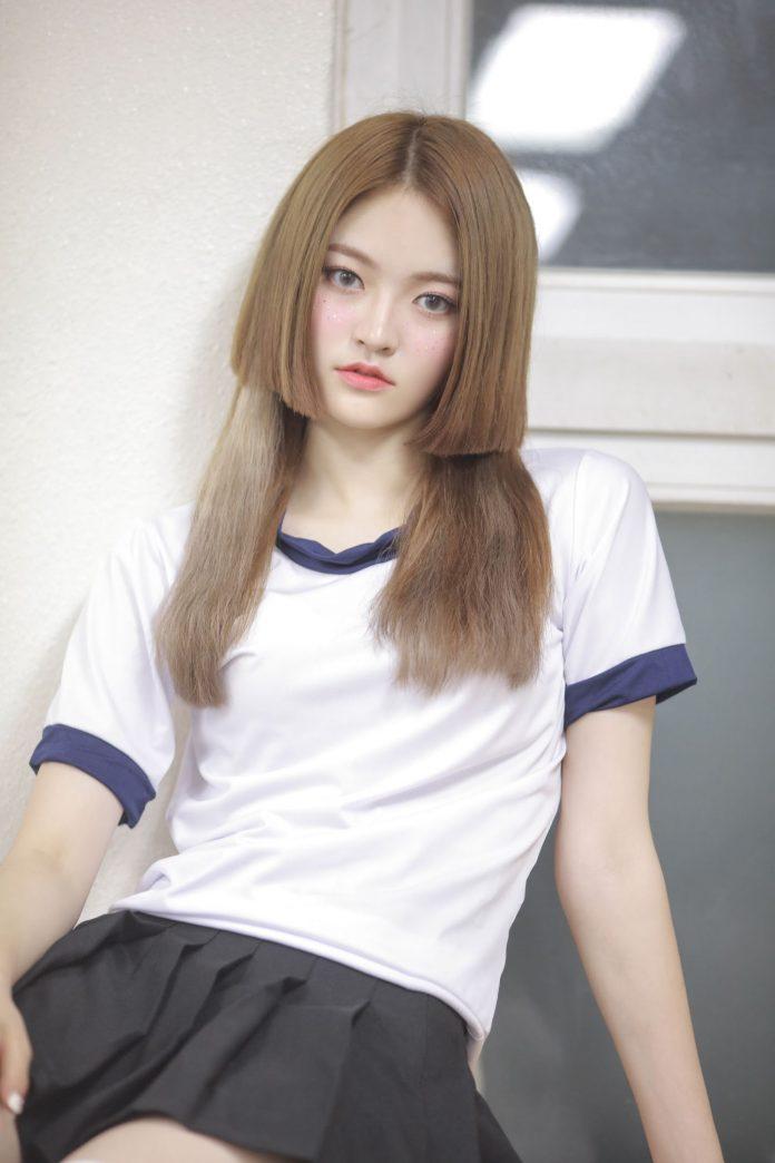Thành viên Somyi của nhóm nhạc nữ DIA được khen ngợi thăng hạng nhan sắc kể từ khi đổi sang kiểu tóc hime. (Nguồn: Internet)
