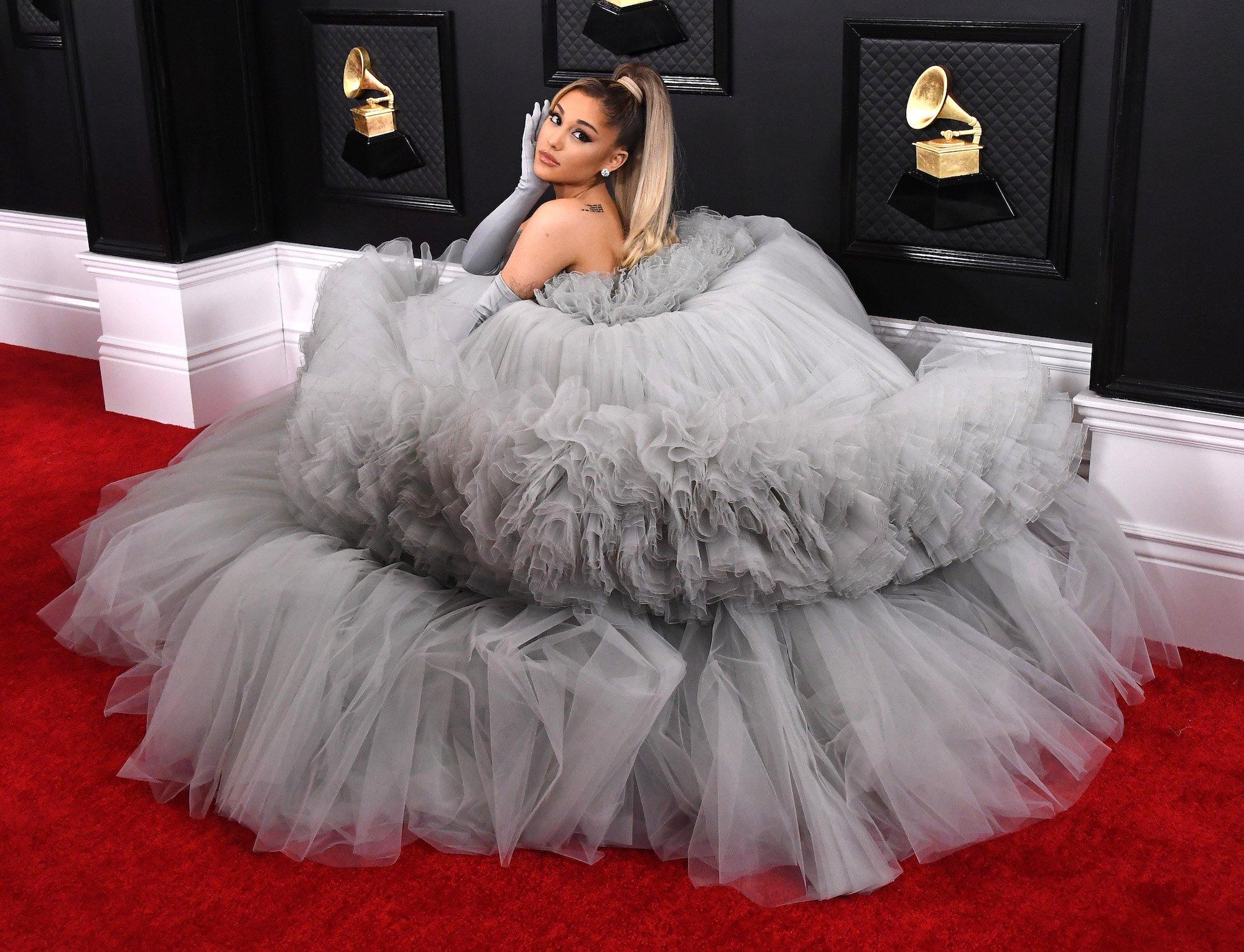Ariana Grande là ca sĩ rất thành công hiện nay với một loạt giải thưởng (Ảnh: Internet).