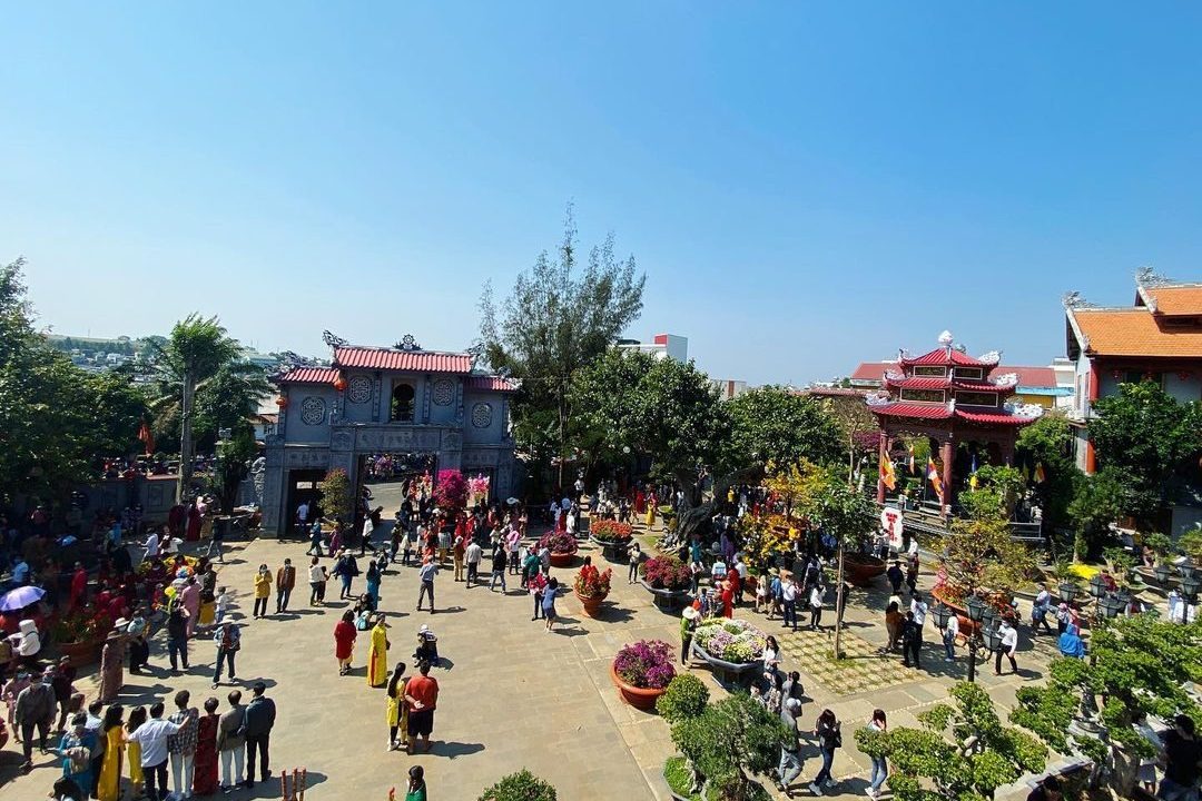 Ngôi chùa lớn ở Buôn Ma Thuột thu hút đông du khách đến (Nguồn: Internet).