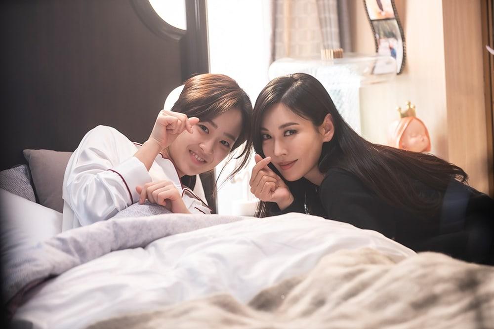 Choi Ye Bin và Kim So Yeon siêu đáng yêu trên phim trường (Nguồn: Internet).