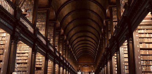 Thư Viện Cổ của Đại học Trinity – Thiên đường dành cho người yêu sách khi du lịch Ireland!