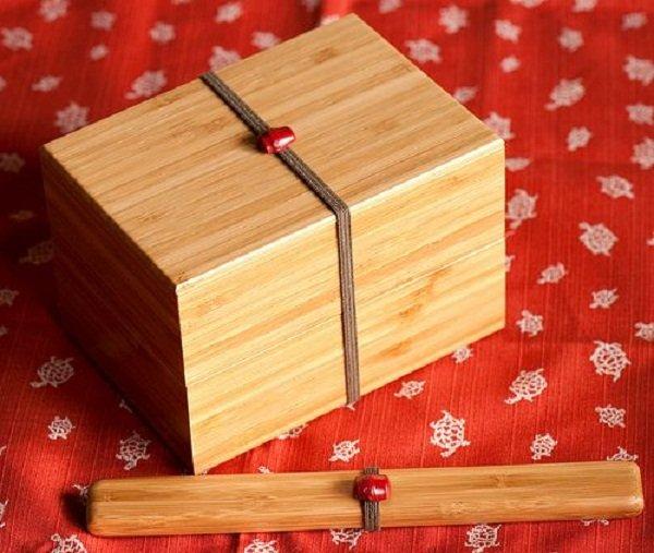 Hộp cơm bằng tre hoặc gỗ mang vẻ đẹp truyền thống (Ảnh: Internet).