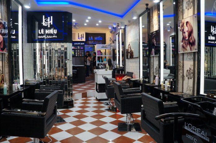 Bên trpng Salon được bày trí hiện đại và đẹp mắt (Ảnh: Internet)