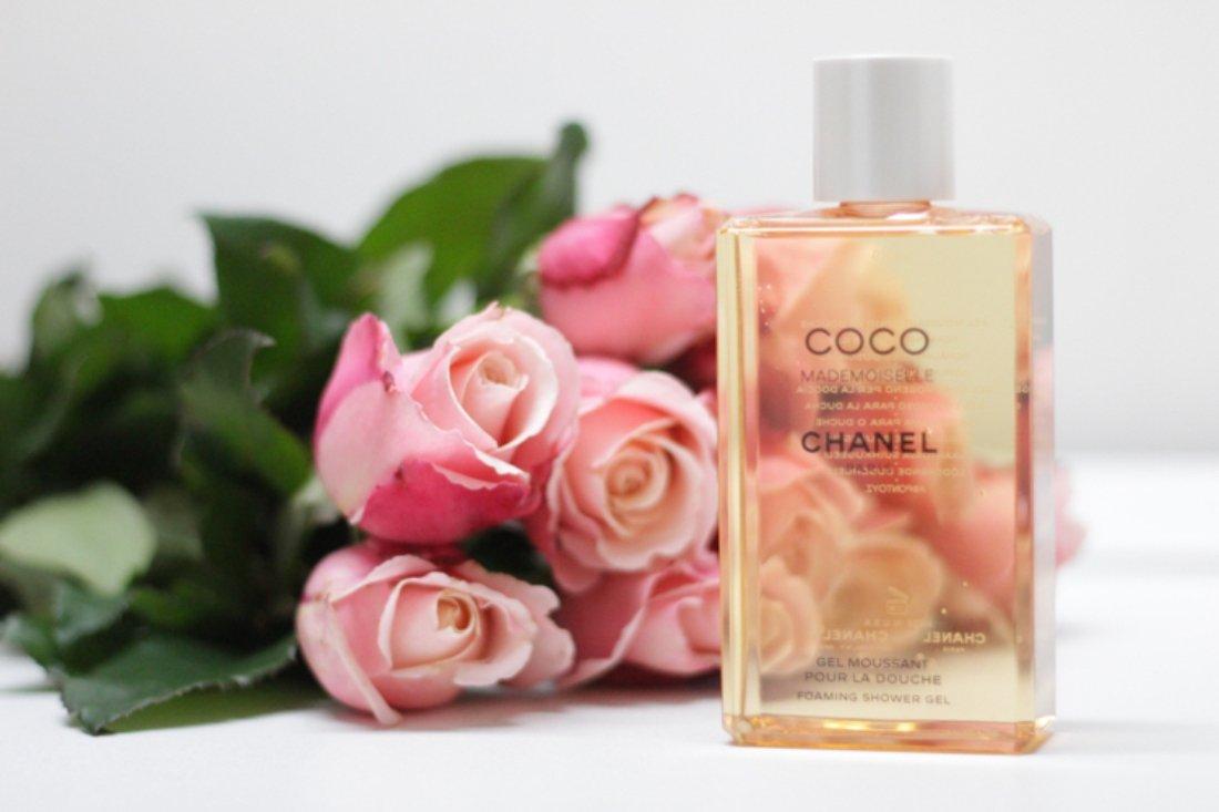 Review sữa tắm nước hoa Chanel Coco Mademoiselle Foaming Shower Gel: Làm  sạch nhẹ nhàng, lưu hương thơm ngát - BlogAnChoi