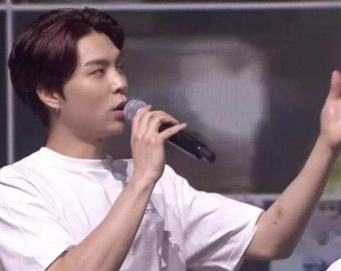 Johnny (NCT 127) là một trong những thần tượng KPOP hiếm hoi sở hữu hình xăm trên cơ thể. (Nguồn: Internet) Johnny (NCT 127) là một trong những thần tượng KPOP hiếm hoi sở hữu hình xăm trên cơ thể. (Nguồn: Internet)