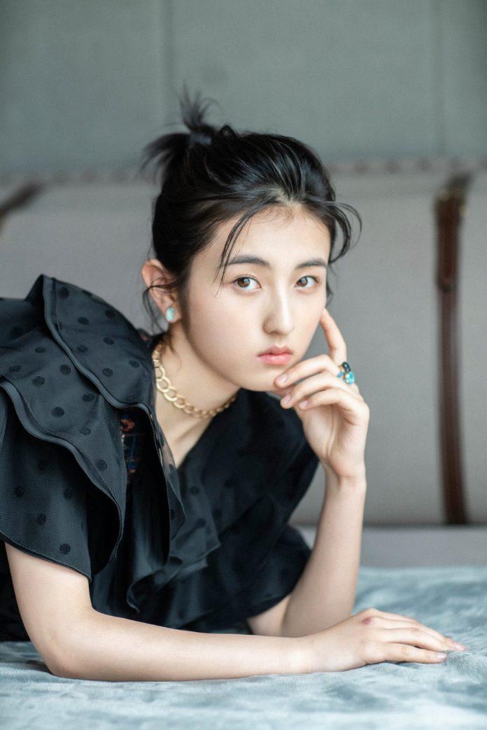 Thành tích học tập ấn tượng của Trương Tử Phong khiến fans ngưỡng mộ. (Nguồn: Internet)