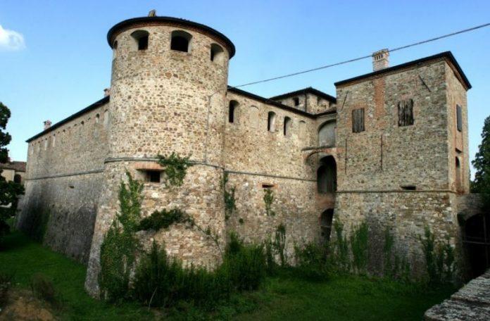 Lâu đài Agazzano (Ảnh: Internet).