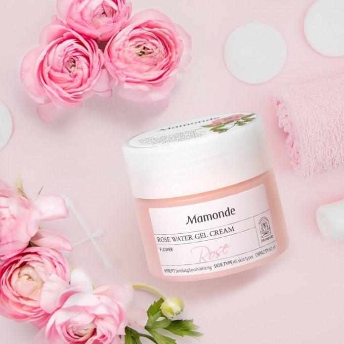 Kem dưỡng ẩm Mamonde Rose Water Gel Cream với chiết xuất từ nước hoa hồng nguyên chất có khả năng cấp ẩm, chống oxy hóa cho da ( Nguồn: internet)