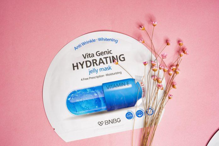 Mặt nạ BNBG Vita Genic Hydrating Jelly Mask được xem là một trong những "must-have" của các tín đồ skincare ( Nguồn: internet)