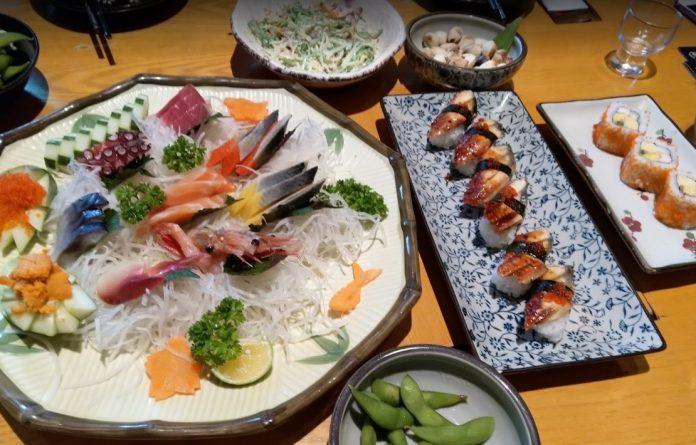 Đồ ăn tại Nhà hàng Triều Nhật Asahi Sushi (Nguồn: Internet)