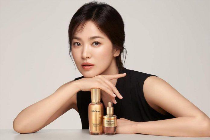 Song Hye Kyo trước giờ luôn nổi tiếng sở hữu làn da đẹp trứ danh (Nguồn: Internet).