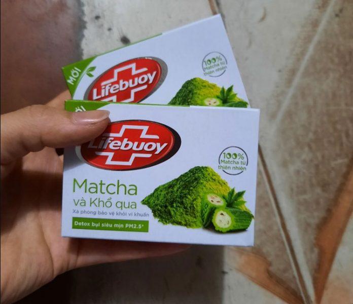 Xà phòng trị mụn lưng Lifebuoy matcha khổ qua có tác dụng làm sạch, diệt khuẩn, detox bụi siêu mịn. (Ảnh: Internet)