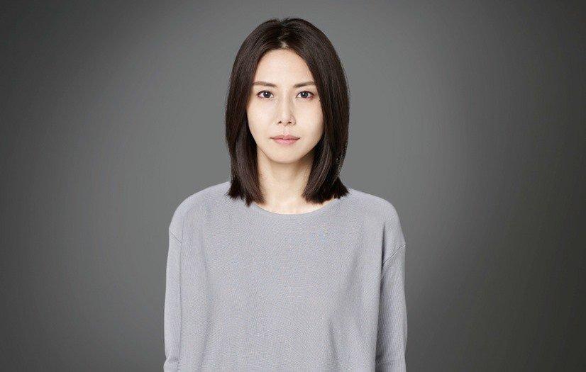 Matsushima Nanako đứng hạng 42 trong danh sách 50 nữ diễn viên được yêu thích nhất năm 2021 với 96 điểm bình chọn. Ngôi sao sinh năm 1973 dù chẳng làm gì vẫn cứ đẹp lồng lộng, một nhan sắc không tuổi. (Nguồn: Internet)