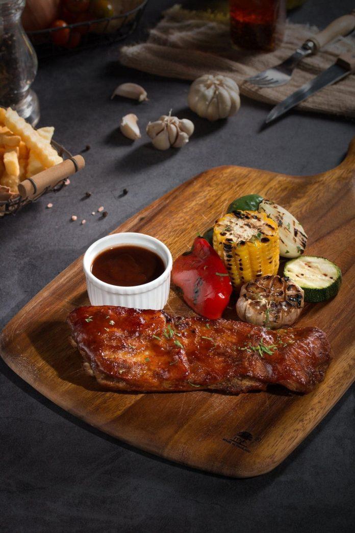 Phần beefsteak của Downtown Steakhouse. (Ảnh: Internet)