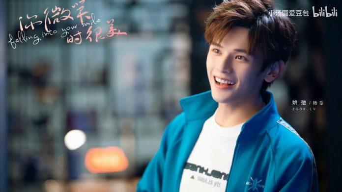 Lục Nhạc trẻ con, hài hước luôn trêu chọc Đồng Dao. (Nguồn: Internet)