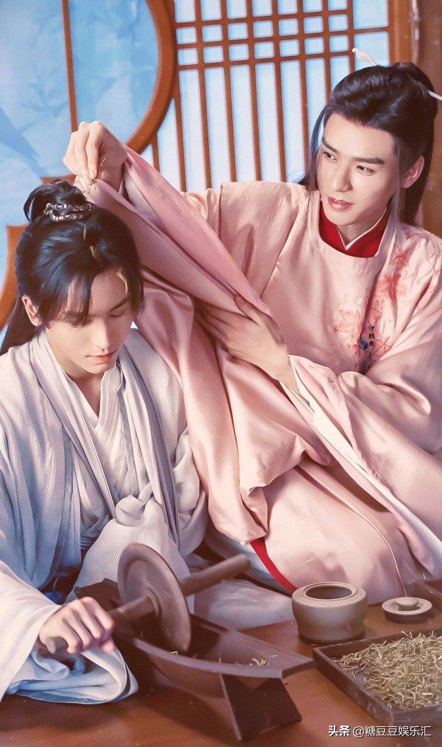 Cp đam mỹ Ôn Khách Hành x Chu Tử Thư. (Ảnh: Internet) Cp đam mỹ Ôn Khách Hành x Chu Tử Thư. (Ảnh: Internet)