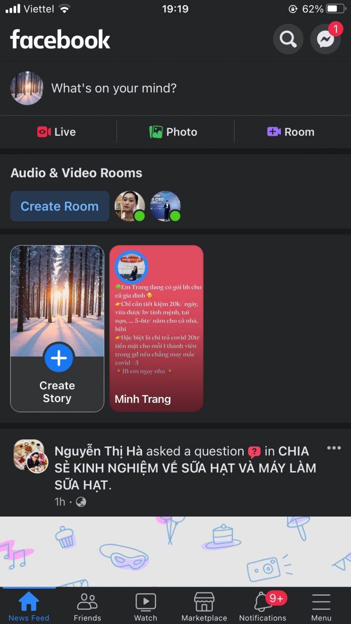 Giao diện Facebook trên iPhone đã được chuyển sang chế độ tối (Ảnh: BlogAnChoi). Giao diện Facebook trên iPhone đã được chuyển sang chế độ tối (Ảnh: BlogAnChoi).