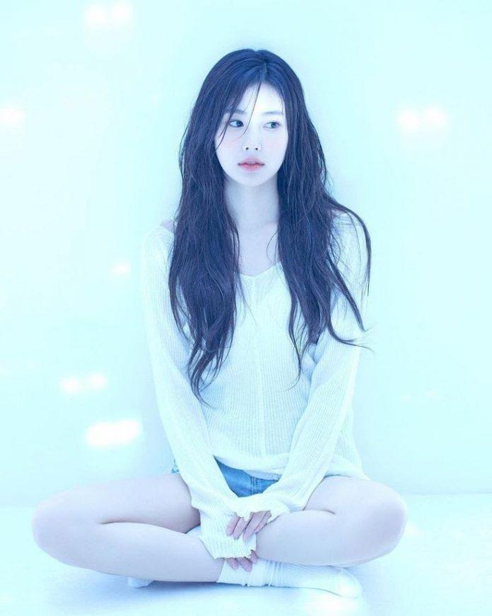 Kang Hyewon nữ diễn viên trở thành chủ đề nóng nhờ hình ảnh profile tuyệt đẹp. (Nguồn: Internet)