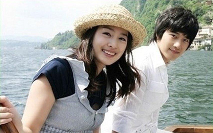 Kim Tae Hee và Lee Wan cặp chị em diễn viên Hàn Quốc nổi tiếng. (Nguồn: Internet)