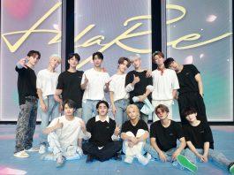 SEVENTEEN đứng hạng 2 trong bảng xếp hạng những nhóm nhạc nam nổi tiếng nhất Nhật Bản nửa đầu năm 2021. Nhóm vừa trở lại đường đua tháng 7 với sản phẩm âm nhạc Ready to love . (Nguồn: Internet)