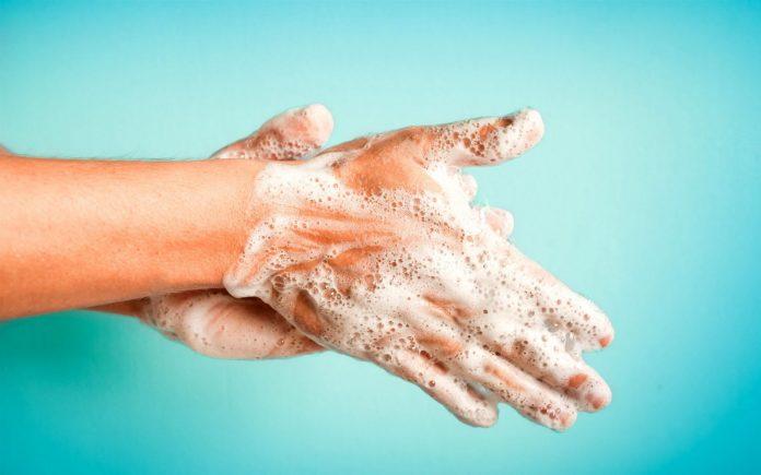 Hãy rửa tay bằng xà phòng và nước sạch để bảo vệ sức khỏe (Ảnh: Internet).