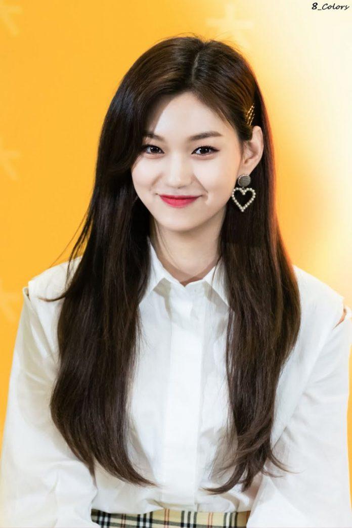 Doyeon (Weki Meki) nữ thần tượng được dự đoán sẽ trở thành "Suzy" tiếp theo. (Nguồn: Internet)