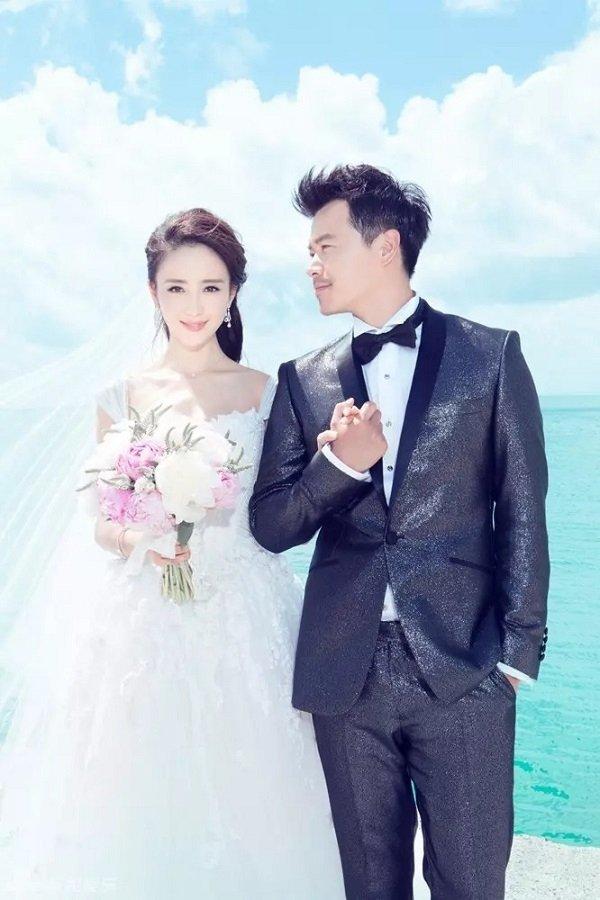 Đồng Lệ Á và Trần Tư Thành từng là cặp đôi kim đồng ngọc nữ trong giới giải trí Cbiz (Nguồn: Internet)