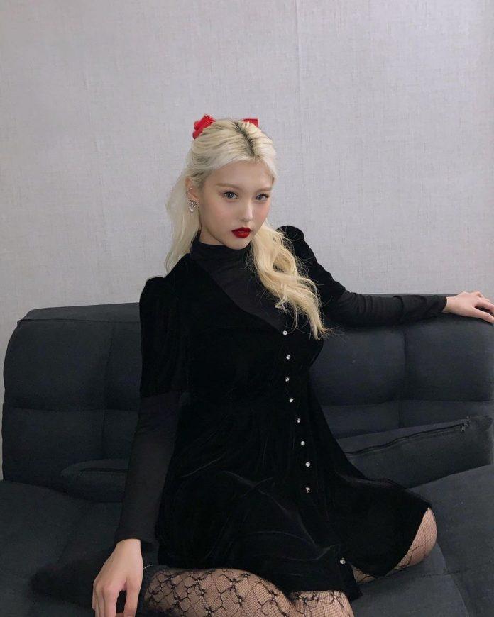 Ahin (MOMOLAND) sinh ngày 27 tháng 9 năm 1999 và sẽ tròn 22 tuổi vào năm nay. (Nguồn: Internet)