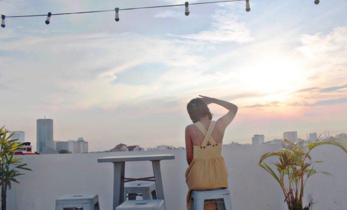 View từ Rooftop của khách sạn. ảnh: MiaTruong