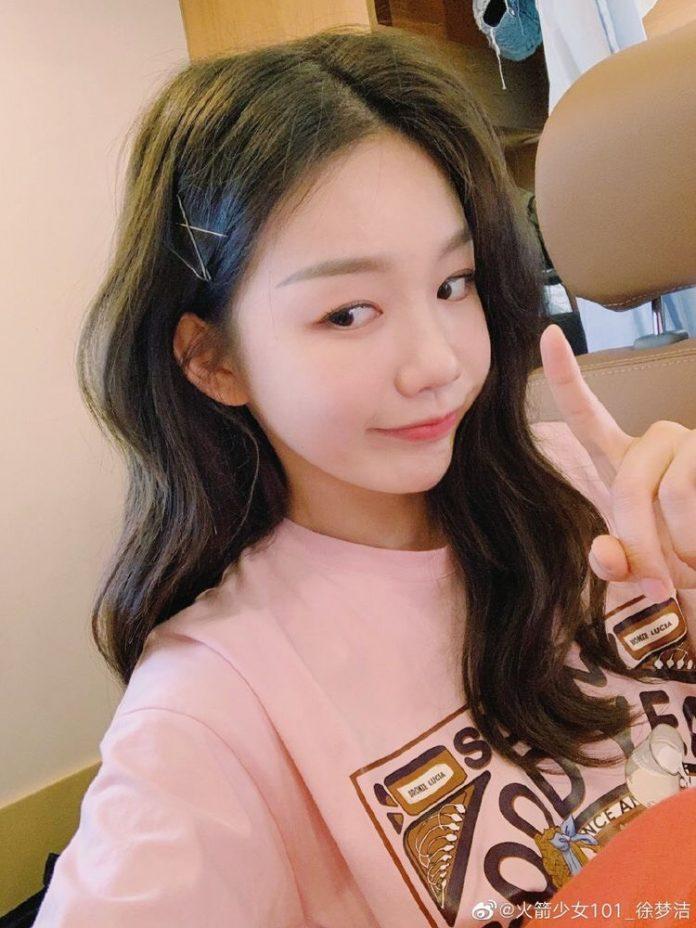 Trang điểm nhẹ nhàng cũng xinh đẹp không kém (Ảnh: Internet)