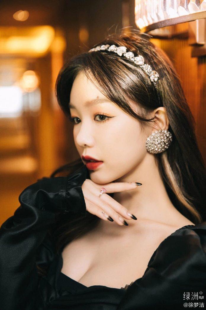 Cô nàng sắc sảo khi trang điểm đậm (Ảnh: Internet)