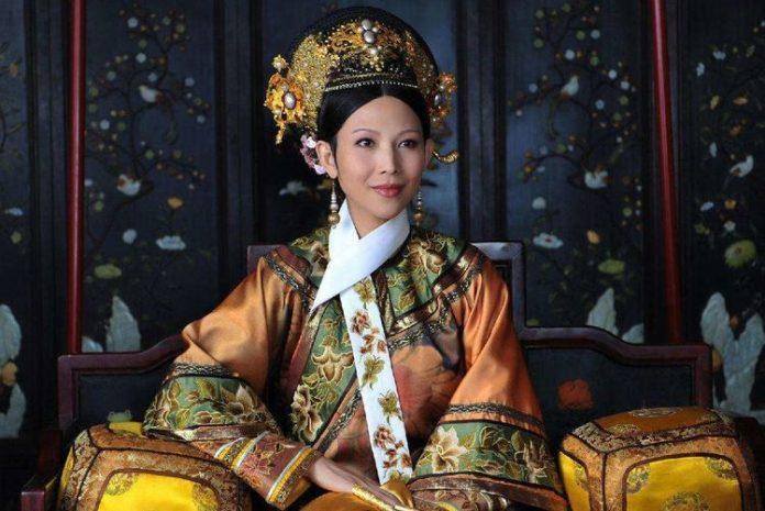 Hoàng hậu Nghi Tu trong Hậu Cung Chân Hoàn Truyện (Thái Thiếu Phân)