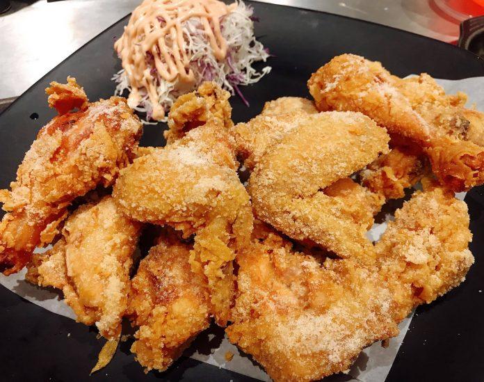 Món gà rán tại Vons Chicken (Ảnh Vons Chicken) Món gà rán tại Vons Chicken (Ảnh Vons Chicken)
