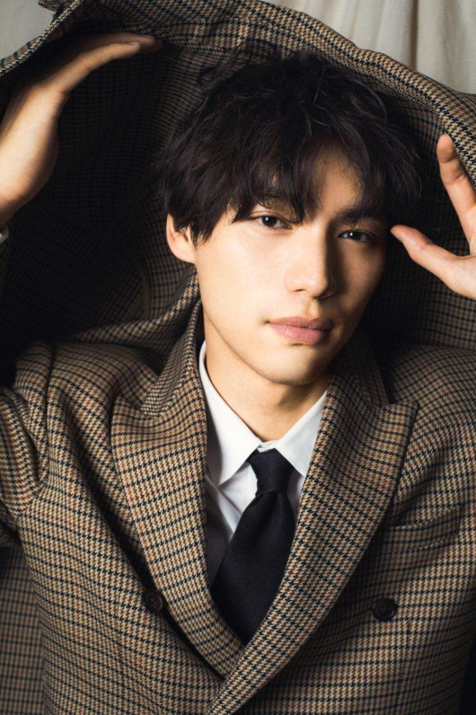 Fukushi Sota đứng hạng 16 trong danh sách 20 mỹ nam Nhật Bản sẽ khiến hội fangirl "khóc ròng" như thất tình tập thể nếu thông báo kết hôn với 61 bình chọn. (Nguồn: Internet)