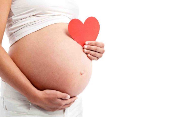 Mang thai là việc mừng của cả gia đình (Nguồn: Internet).
