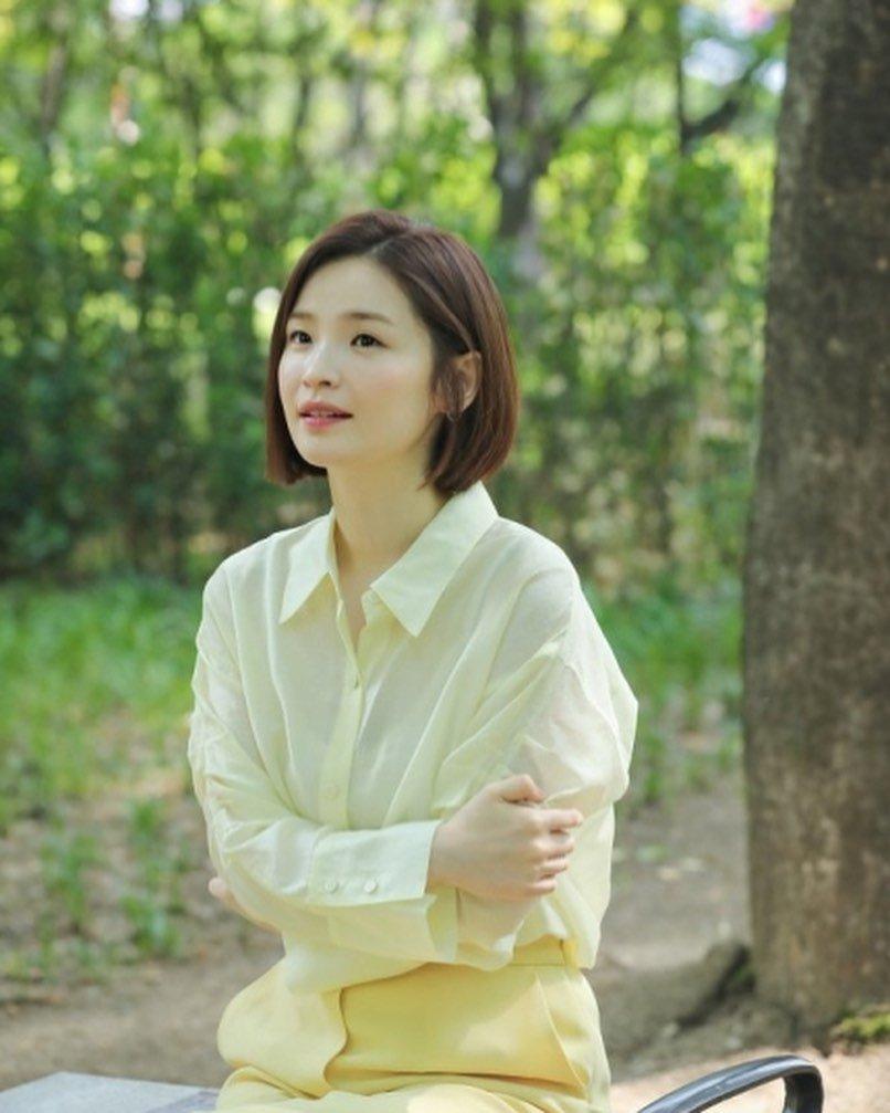 Dù 38 tuổi nhưng Jeon Mi Do sở hữu ngoại hình và nhan sắc trẻ trung, xinh đẹp (Nguồn: Internet).