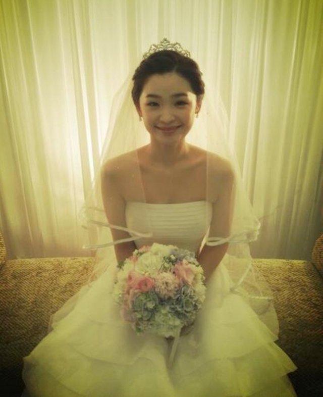 Nữ diễn viên lên xe hoa năm 2013 và kết hôn với người ngoài ngành giải trí (Nguồn: Internet)