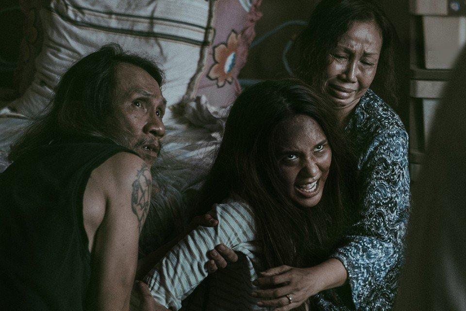 Review The Medium 2021 Phim Ma Thái Lan Khiến Rạp Phim Phải Bật đèn Cho đỡ Sợ Bloganchoi 