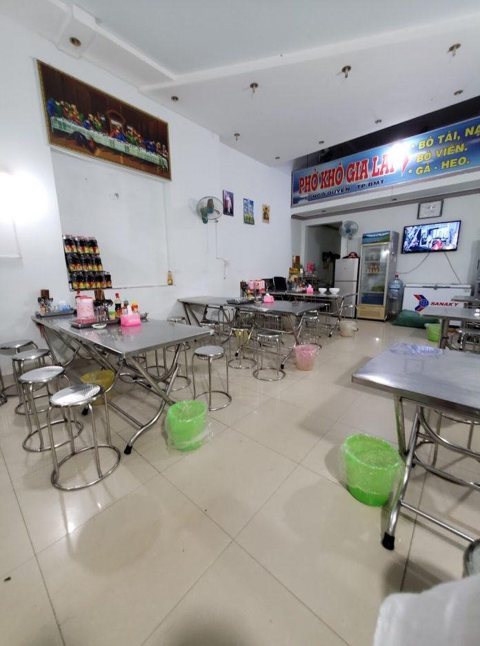 Không gian quán Phở Khô. (Ảnh: Internet)