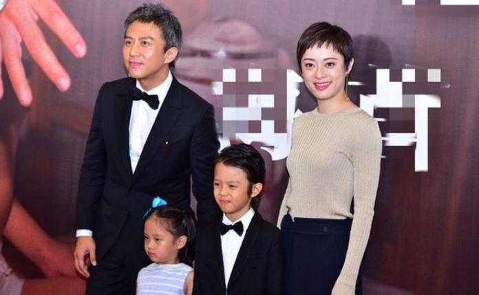 Gia đình cặp đôi đi dự sự kiện cùng nhau. (Ảnh: Internet)