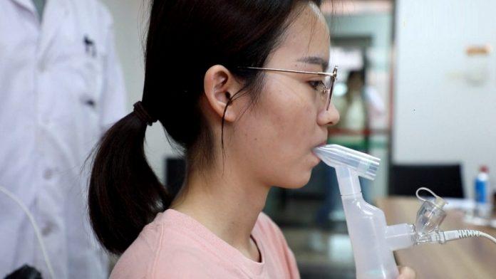 Vaccine dạng hít của Trung Quốc cần dụng cụ đặc biệt (Ảnh: Internet).