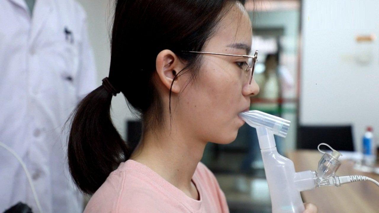 Vaccine dạng hít của Trung Quốc cần dụng cụ đặc biệt (Ảnh: Internet).