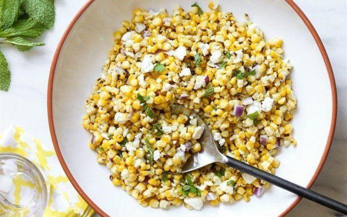 Salad với ngô - bắp (Ảnh: Internet). Salad với ngô - bắp (Ảnh: Internet).