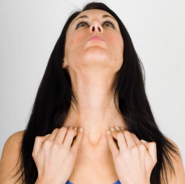 Động tác hươu cao cổ (Ảnh: Internet).