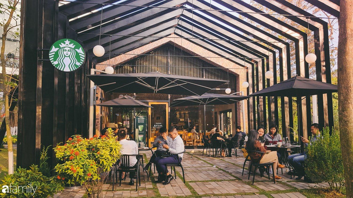 Cà phê Starbucks luôn là lựa chọn số một của giới trẻ, tại vì sao ...