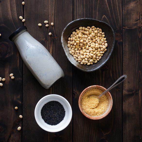 Nguyên liệu nấu sữa đậu nành mè đen (Ảnh Internet)